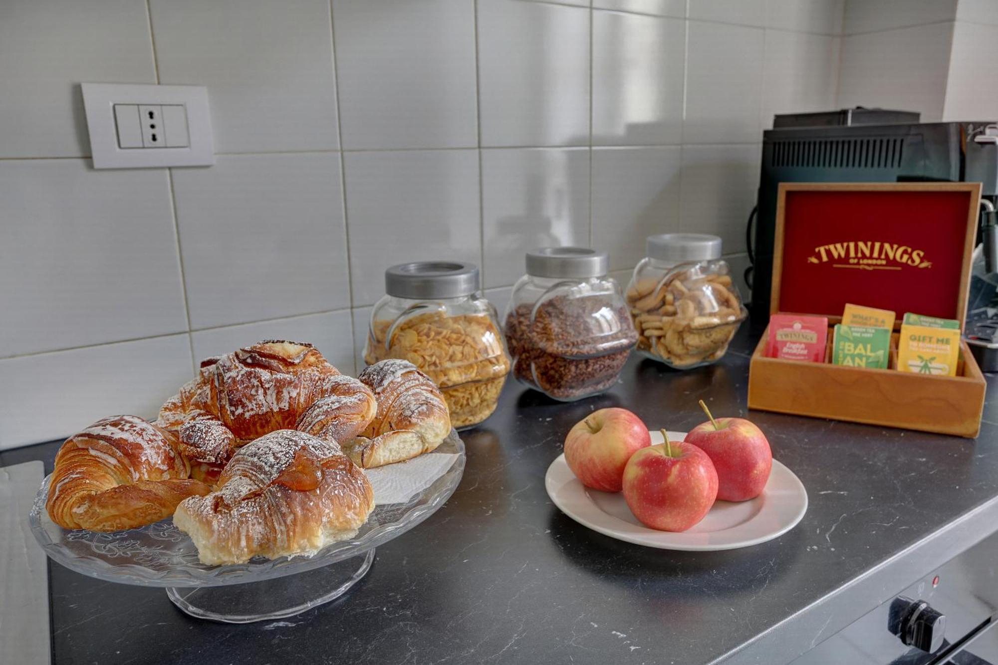 Holiday Sunny Roma B&B Extérieur photo